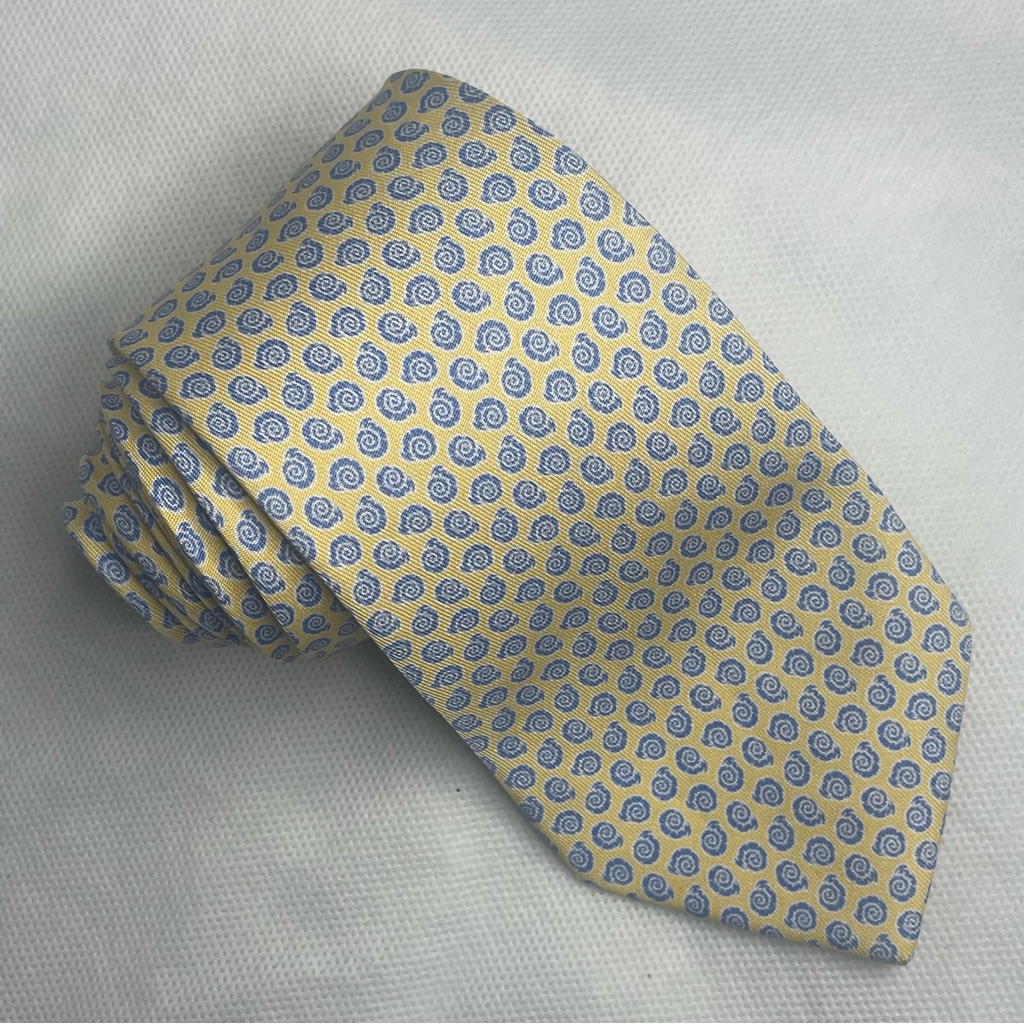 Boys Vineyard Vines Necktie Yellow Blue Shells & Snails 100% Silk Tie Usa Made